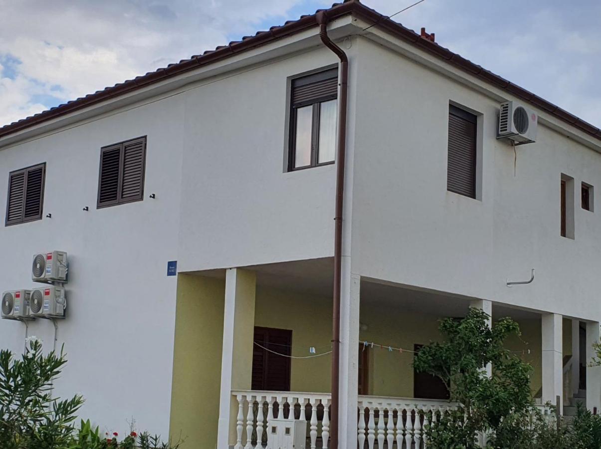 Holidey Home Jukic K Seline Extérieur photo